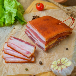 Грудинка сырокопченая